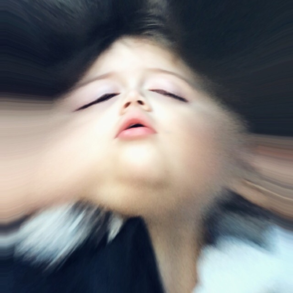 Meet your Posher, Valeria